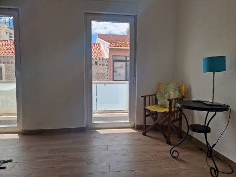 Moradia T2 em Cabanas de Tavira com grande terraço