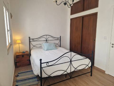 Moradia T2 em Cabanas de Tavira com grande terraço