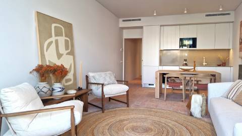 Moradia T3 luxuosa, em Tavira com piscina e estacionamento privado