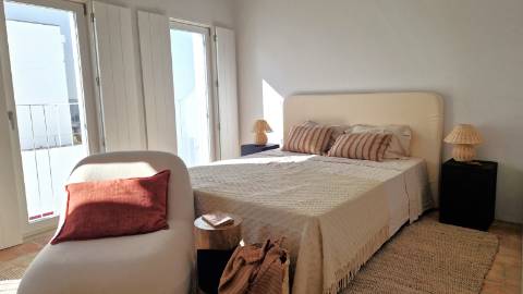 Moradia T3 de luxo em Tavira com piscina privada e garagem