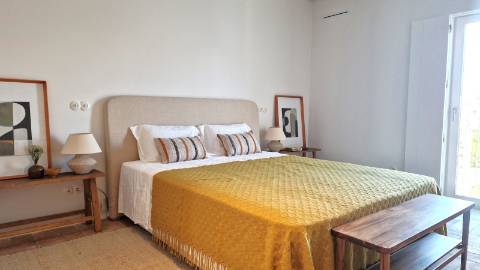 Moradia T3 de luxo em Tavira com piscina privada e garagem