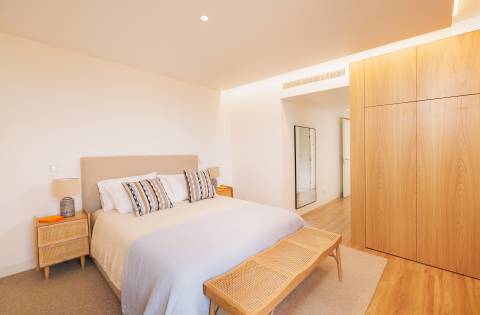 Moradia T3 de Luxo com Alta Tecnologia e Elegância, Vilamoura