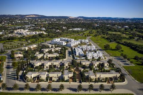 Moradia T3 Moderna de Luxo com Design Exclusivo em Vilamoura