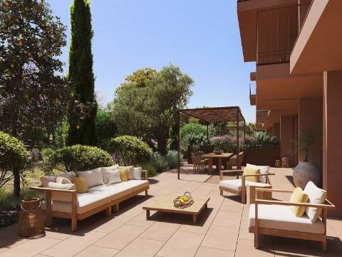 AP T3 de Luxo em Vilamoura com piscina e varanda com 54,45m²