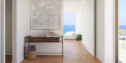 Oceanfront T2 com Piscina e Garagem em Quarteira