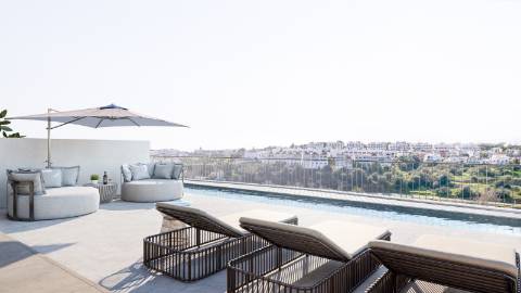 Apartamento T2 com Jardim Privativo e Piscina comum em Tavira