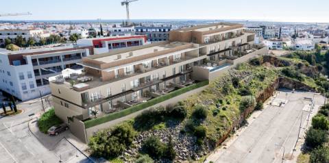 Apartamento T2 com Jardim Privativo e Piscina comum em Tavira