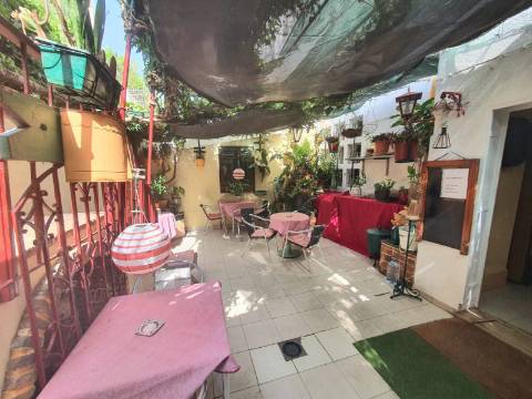 Restaurante equipado e mobilado para venda em Tavira, perto do centro histórico