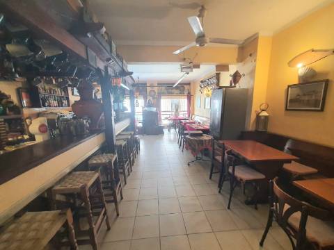 Restaurante equipado e mobilado para venda em Tavira, perto do centro histórico