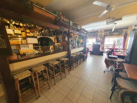 Restaurante equipado e mobilado para venda em Tavira, perto do centro histórico
