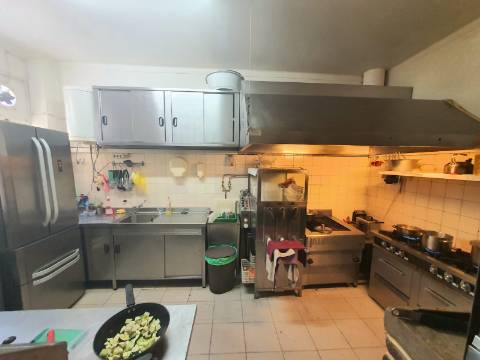 Restaurante equipado e mobilado para venda em Tavira, perto do centro histórico