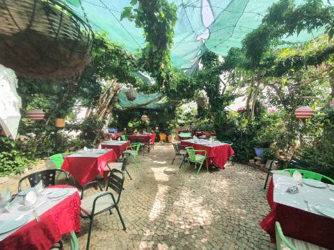 Restaurante equipado e mobilado para venda em Tavira, perto do centro histórico