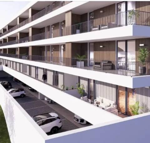 Apartamento T2 com varanda e garagem em Portimão