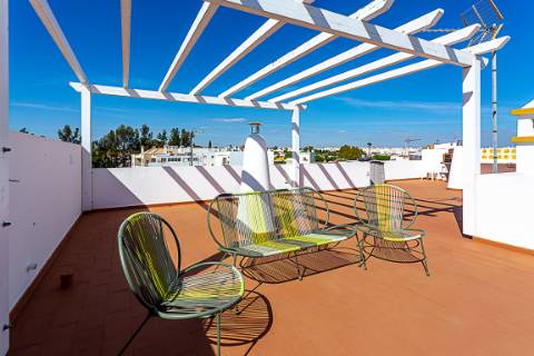 Apartamento T0 com Terraço Panorâmico em Cabanas de Tavira