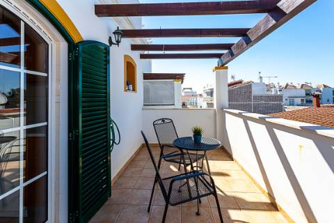 Apartamento T0 com Terraço Panorâmico em Cabanas de Tavira