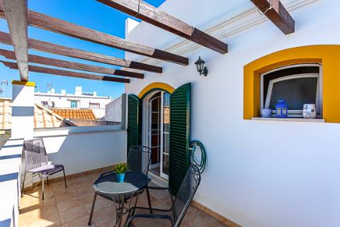 Apartamento T0 com Terraço Panorâmico em Cabanas de Tavira