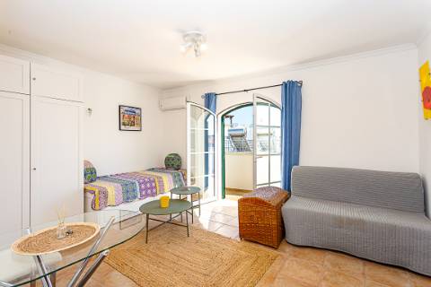 Apartamento T0 com Terraço Panorâmico em Cabanas de Tavira