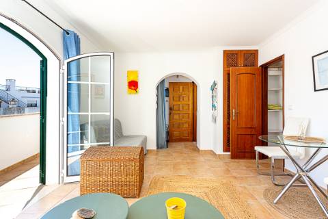 Apartamento T0 com Terraço Panorâmico em Cabanas de Tavira