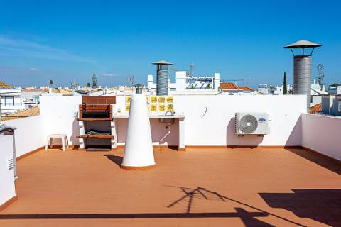 Apartamento T0 com Terraço Panorâmico em Cabanas de Tavira