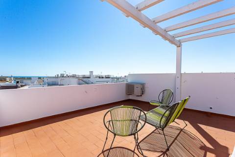 Apartamento T0 com Terraço Panorâmico em Cabanas de Tavira