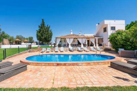 Quinta com Moradia T7+1 com Piscina, Vista Mar, Picadeiro e espaços independentes em Santo Estêvão