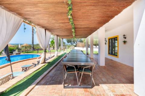 Quinta com Moradia T7+1 com Piscina, Vista Mar, Picadeiro e espaços independentes em Santo Estêvão