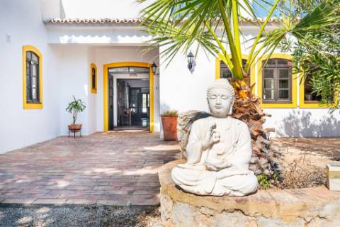 Quinta com Moradia T7+1 com Piscina, Vista Mar, Picadeiro e espaços independentes em Santo Estêvão