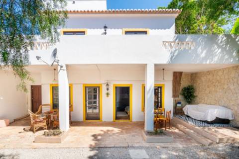 Quinta com Moradia T7+1 com Piscina, Vista Mar, Picadeiro e espaços independentes em Santo Estêvão