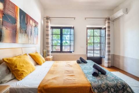 Quinta com Moradia T7+1 com Piscina, Vista Mar, Picadeiro e espaços independentes em Santo Estêvão