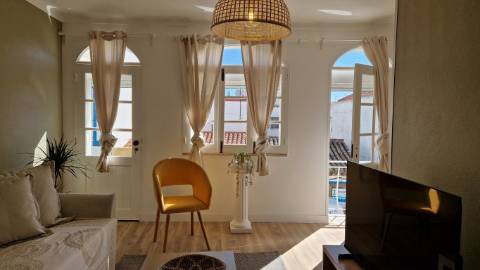 Apartamento T2 com vista mar