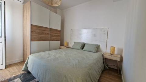 Apartamento T2 com vista mar
