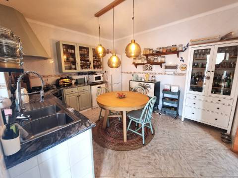 Moradia térrea T3 com vista mar golfe, natureza, privacidade e praia a 10 minutos em Altura, Castro Marim