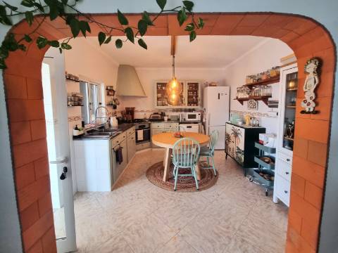 Moradia térrea T3 com vista mar golfe, natureza, privacidade e praia a 10 minutos em Altura, Castro Marim