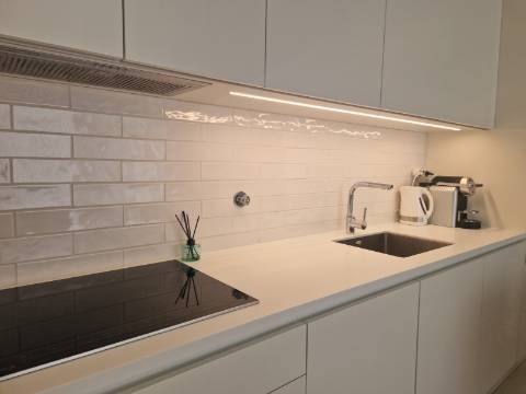 Apartamento T2 mobilado com garagem e piscina em Cabanas de Tavira