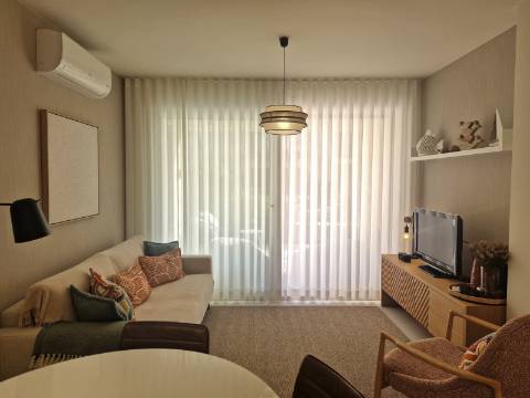 Apartamento T2 mobilado com garagem e piscina em Cabanas de Tavira