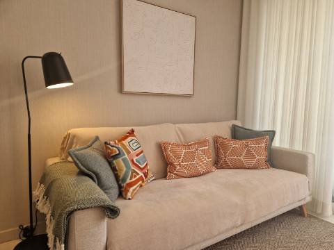 Apartamento T2 mobilado com garagem e piscina em Cabanas de Tavira