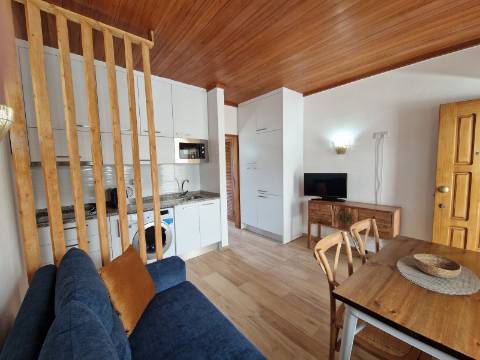 Apartamento T1 Remodelado com Vista Privilegiada sobre a Ria Formosa