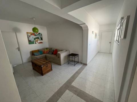 Apartamento T3 para Arrendamento Anual em Tavira