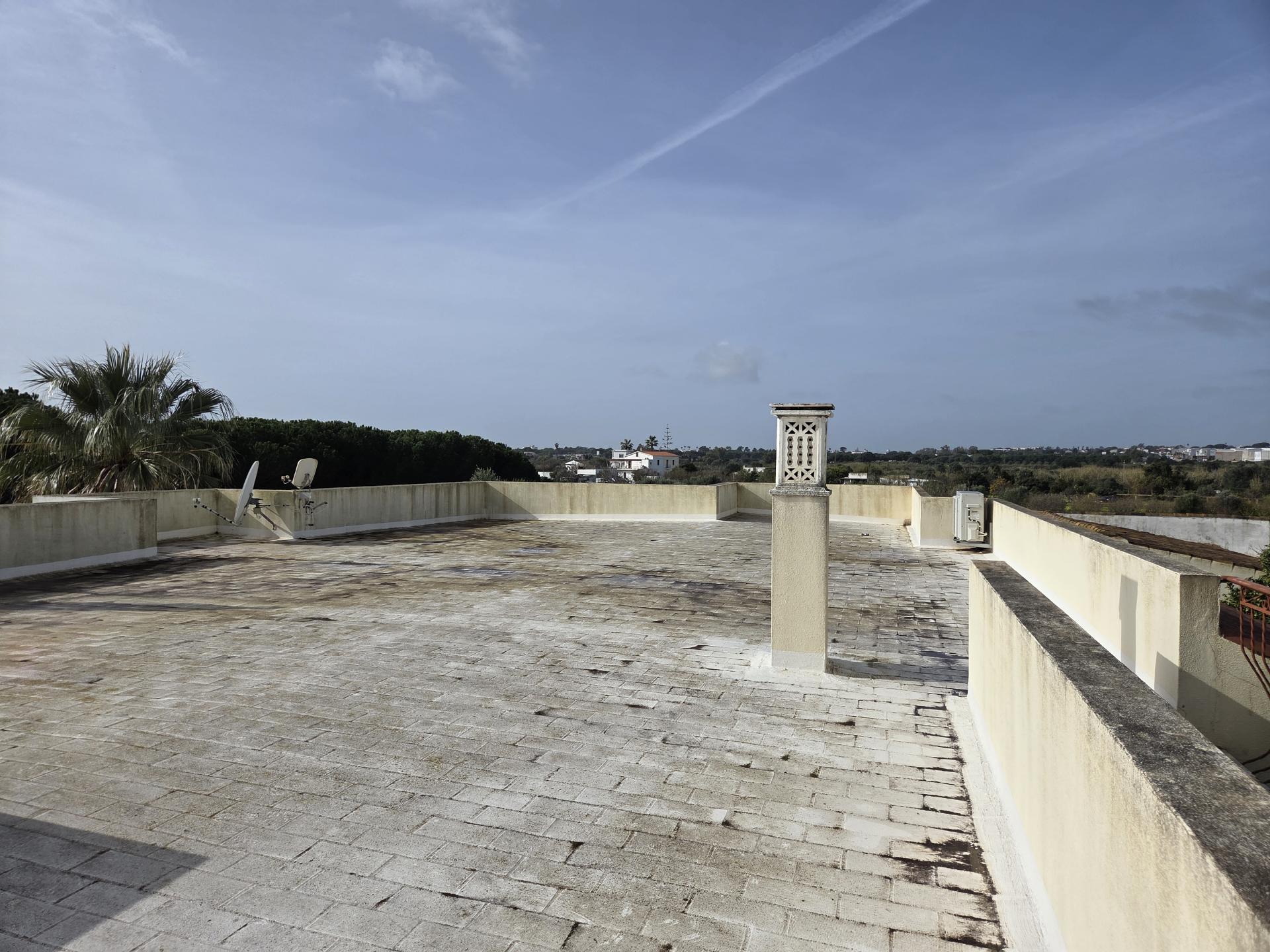 Moradia T5 com Vista Mar e Piscina - na zona da Ria Formosa