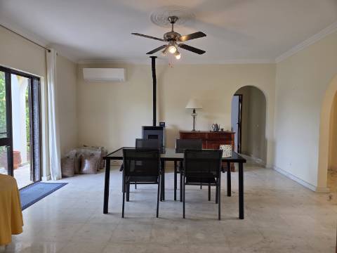 Moradia T5 com Vista Mar e Piscina - na zona da Ria Formosa