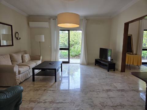 Moradia T5 com Vista Mar e Piscina - na zona da Ria Formosa