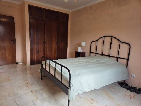 Moradia T5 com Vista Mar e Piscina - na zona da Ria Formosa