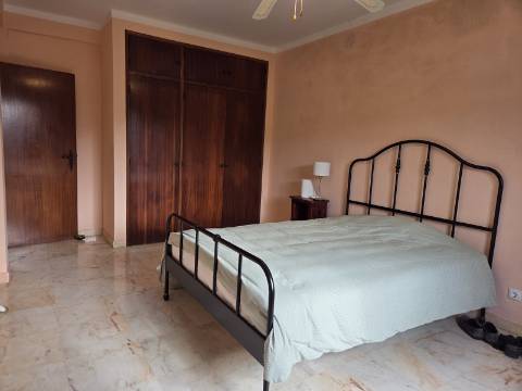 Moradia T5 com Vista Mar e Piscina - na zona da Ria Formosa