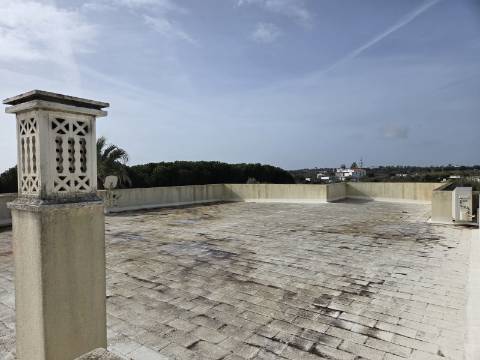 Moradia T5 com Vista Mar e Piscina - na zona da Ria Formosa