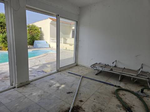 Moradia T5 com Vista Mar e Piscina - na zona da Ria Formosa