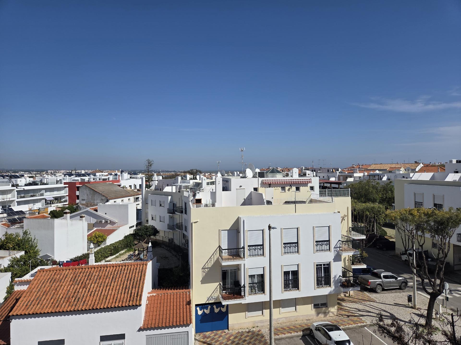 Apartamento T3 com Terraço em fase de construção perto do centro de Tavira
