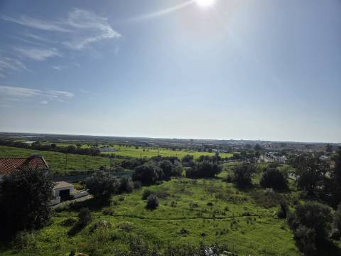 Penthouse com 4 quartos, piscina e terraço privado em Tavira