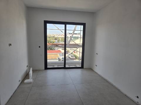Penthouse com 4 quartos, piscina e terraço privado em Tavira