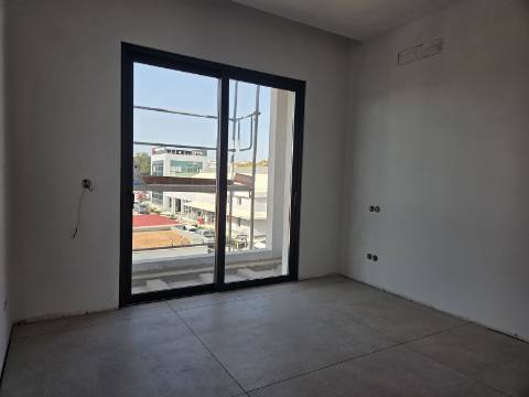 Penthouse com 4 quartos, piscina e terraço privado em Tavira