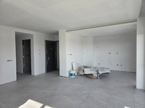 Apartamento T2 de luxo em Tavira com varanda, em fase de construção